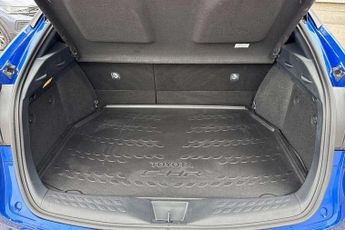 Toyota C-HR 2.0 Hybrid Design 5dr CVT