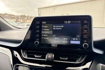 Toyota C-HR 2.0 Hybrid Design 5dr CVT