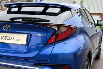 Toyota C-HR 2.0 Hybrid Design 5dr CVT