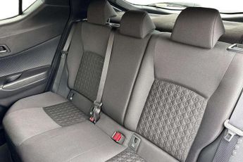 Toyota C-HR 2.0 Hybrid Design 5dr CVT