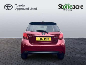 Toyota Yaris 1.5 Hybrid Design 5dr CVT