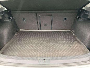Volkswagen e-Golf 99kW e-Golf 35kWh 5dr Auto