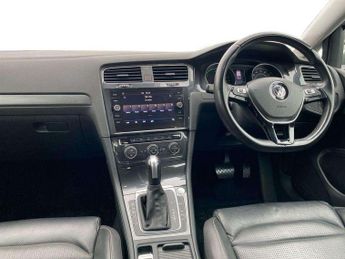 Volkswagen e-Golf 99kW e-Golf 35kWh 5dr Auto