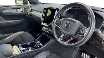 Volvo XC40 2.0 B4P R DESIGN Pro 5dr Auto