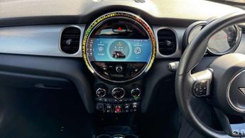 MINI Hatchback 5dr 1.5 Cooper Exclusive 5dr Auto