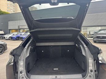 Peugeot 3008 1.2 Hybrid 136 GT 5dr e-DSC6