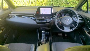 Toyota C-HR 1.8 Hybrid Design 5dr CVT
