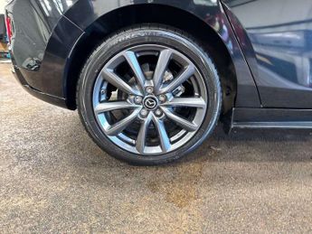 Mazda 3 2.5 e-Skyactiv G MHEV 140 Exclusive-Line 5dr Auto