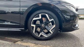 Volkswagen Passat Estate 1.5 TSI eHybrid 272 R-Line 5dr DSG