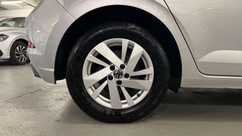 Volkswagen Polo 1.0 TSI Life 5dr DSG