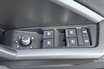 Audi Q3 35 TFSI S Line 5dr S Tronic