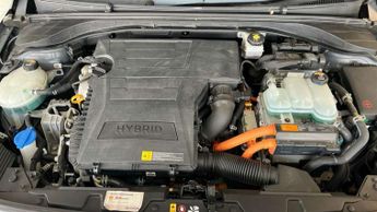 Hyundai IONIQ 1.6 GDi Hybrid SE 5dr DCT