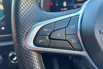 Renault Clio 1.6 E-TECH full hybrid 145 Engineered 5dr Auto