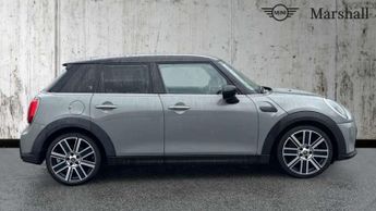 MINI Hatchback 5dr 1.5 Cooper Exclusive 5dr Auto