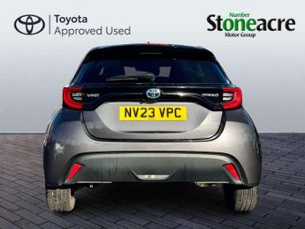 Toyota Yaris 1.5 Hybrid Design 5dr CVT