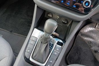 Hyundai IONIQ 1.6 GDi Hybrid Premium 5dr DCT