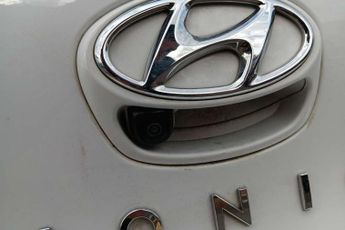 Hyundai IONIQ 1.6 GDi Hybrid Premium 5dr DCT