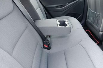 Hyundai IONIQ 1.6 GDi Hybrid Premium 5dr DCT