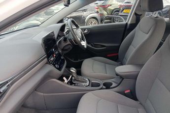 Hyundai IONIQ 1.6 GDi Hybrid Premium 5dr DCT