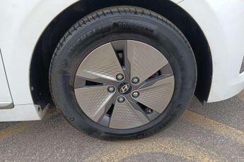 Hyundai IONIQ 1.6 GDi Hybrid Premium 5dr DCT