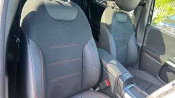 Mercedes-Benz B-Class B200 AMG Line Premium Plus 5dr Auto