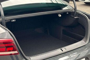 Volkswagen Passat 2.0 TDI EVO SCR SEL 4dr DSG