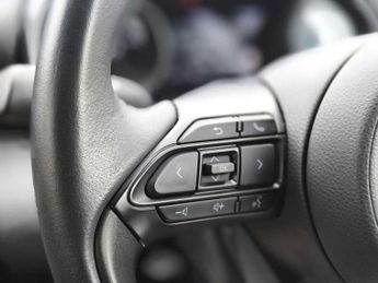 Toyota Yaris 1.5 Hybrid Design 5dr CVT