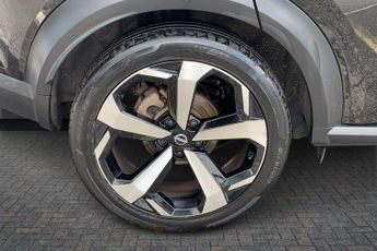 Nissan Juke 1.6 Hybrid Tekna 5dr Auto