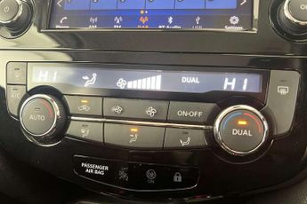 Nissan Qashqai 1.3 DiG-T 160 Acenta Premium 5dr DCT