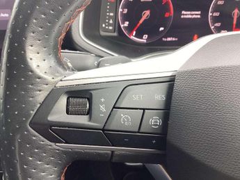 SEAT Arona 1.0 TSI 110 FR Sport 5dr DSG