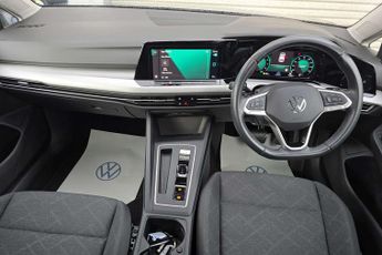 Volkswagen Golf 1.5 eTSI 150 Life 5dr DSG