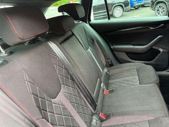 Skoda Octavia Estate 2.0 TDI 200 vRS 4x4 5dr DSG