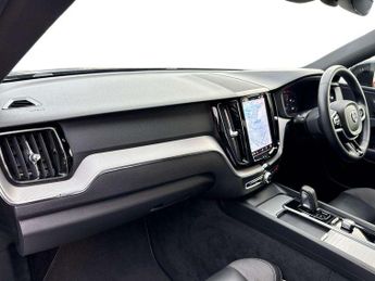 Volvo XC60 2.0 B5P R DESIGN 5dr AWD Geartronic