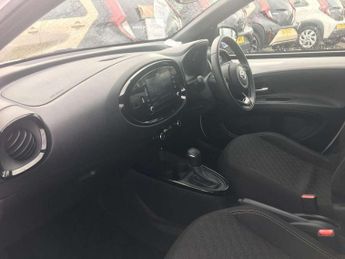 Toyota Aygo X 1.0 VVT-i Edge 5dr Auto