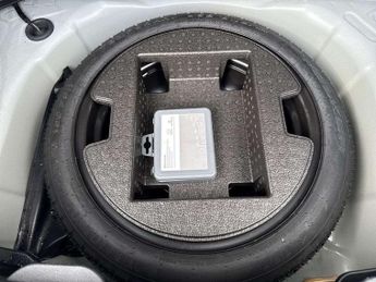Toyota Yaris 1.5 Hybrid Excel 5dr CVT
