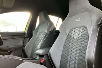 Volkswagen Golf 1.5 eTSI 150 R-Line 5dr DSG
