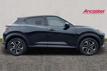 Nissan Juke 1.0 DiG-T N-Connecta 5dr DCT