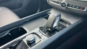 Volvo XC60 2.0 T6 [350] RC PHEV Core Bright 5dr AWD Gtron