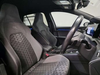 Volkswagen Golf 1.5 eTSI 150 R-Line 5dr DSG