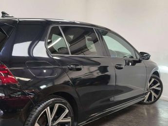 Volkswagen Golf 1.5 eTSI 150 R-Line 5dr DSG