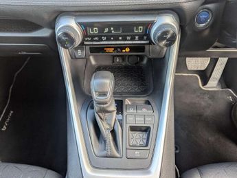 Toyota RAV4 2.5 VVT-i Hybrid Design 5dr CVT 2WD