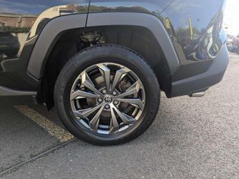 Toyota RAV4 2.5 VVT-i Hybrid Design 5dr CVT 2WD