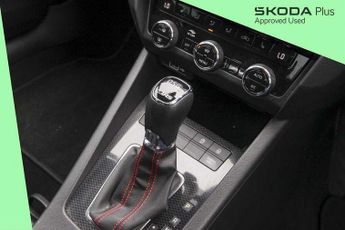 Skoda Octavia vRS 2.0 TSI 245 vRS 5dr DSG [Black Pack]