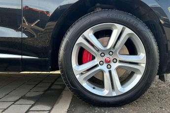 Jaguar F-Pace 2.0 D200 R-Dynamic S 5dr Auto AWD