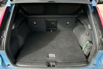 Volvo XC40 Recharge 1.5 T4 Recharge PHEV Core Bright 5dr Auto