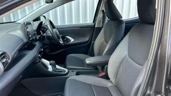 Toyota Yaris 1.5 Hybrid Icon 5dr CVT