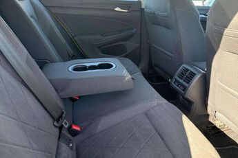 Volkswagen Golf 1.5 eTSI 150 Style 5dr DSG