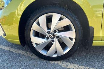 Volkswagen Golf 1.5 eTSI 150 Style 5dr DSG