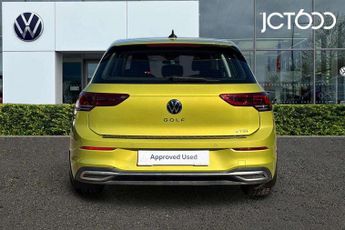 Volkswagen Golf 1.5 eTSI 150 Style 5dr DSG