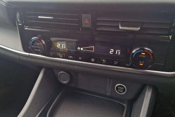 Nissan Qashqai 1.3 DiG-T MH 158 Acenta Premium 5dr Xtronic